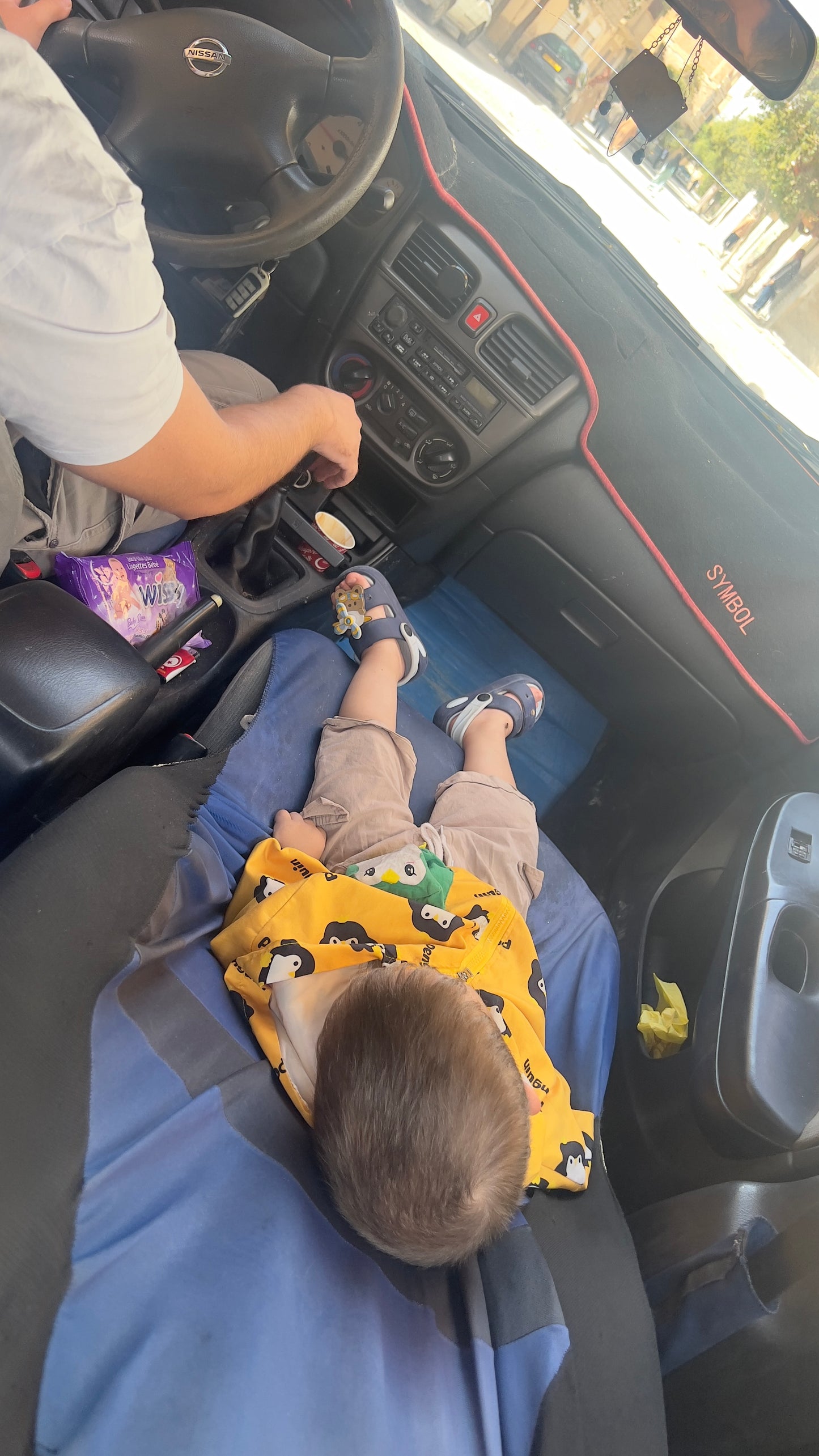 Ensemble jaune pastel